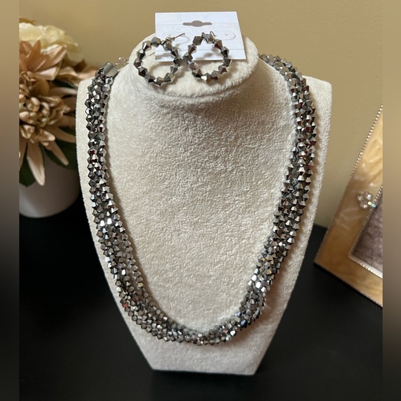 Vintage Sparkling Silver Beaded Necklace with Matching Dangle Earrings Fashion - Picture 9 of 10